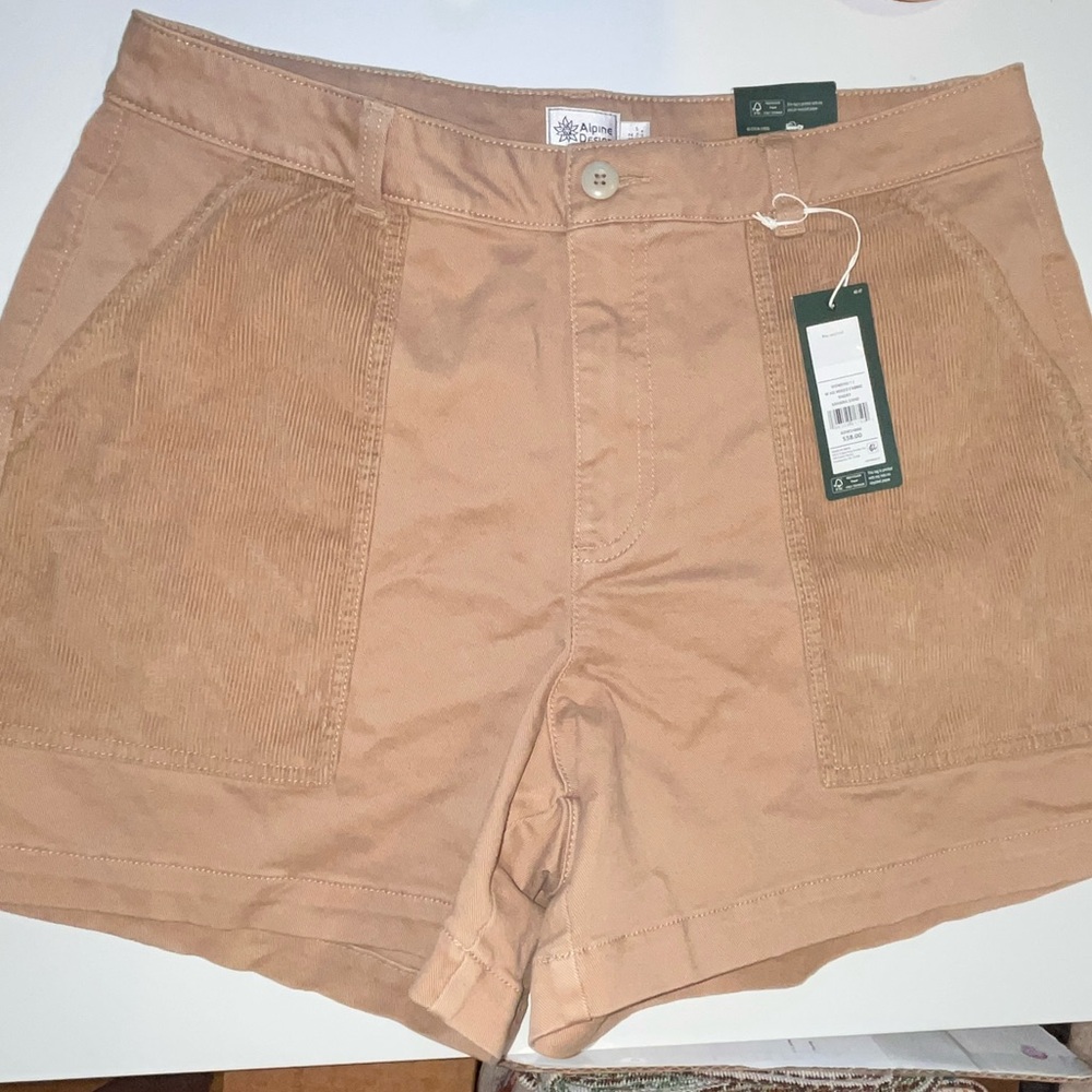 New with Tags! Alpine Women's Cargo Shorts in Tan